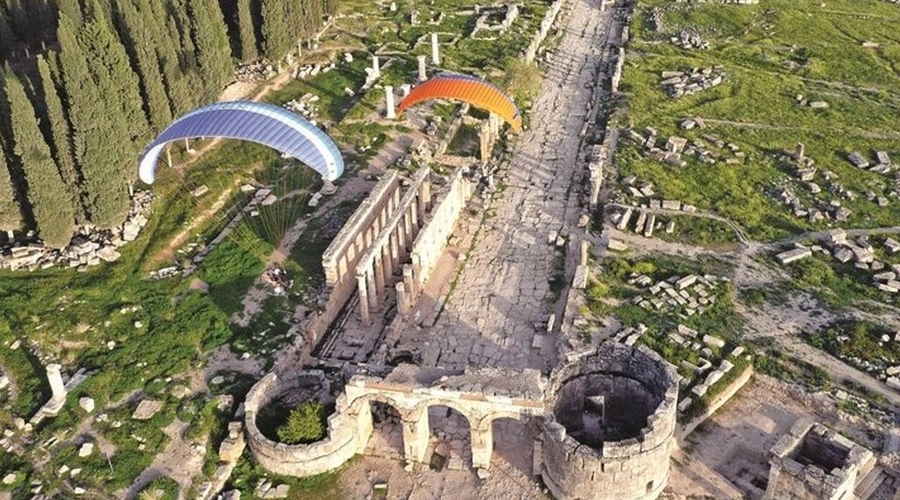 Private Pamukkale and Hierapolis Tour From Istanbul (Daily)