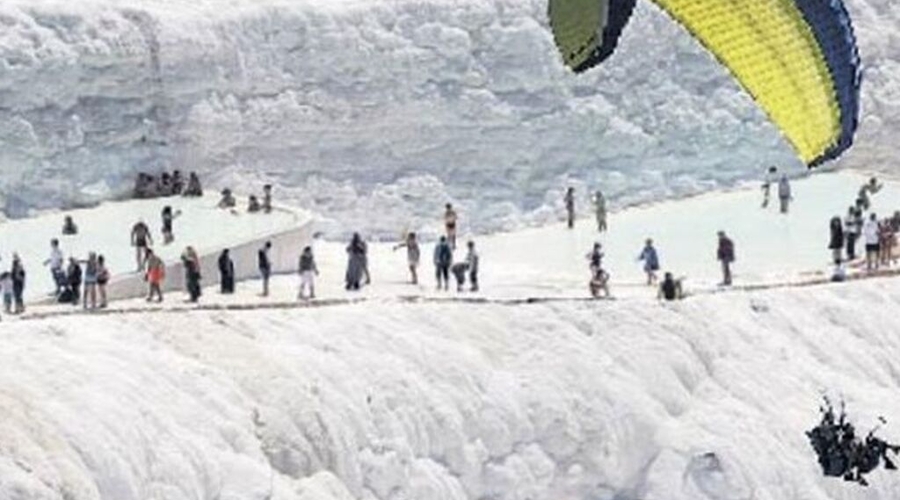 Paragliding in Pamukkale