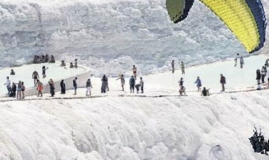 Paragliding in Pamukkale